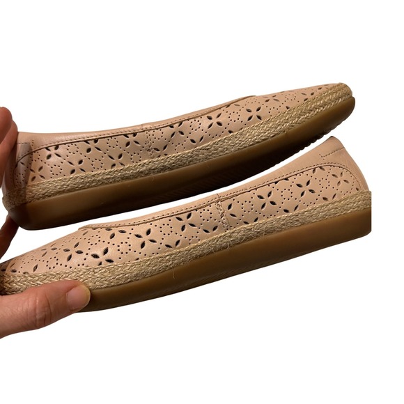 Clarks Collection Ballet Flats Women's‎ Shoes Tan Leather Perforated Espadrille - Picture 8 of 16